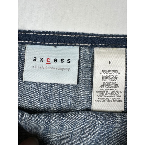 Access Liz Claiborne Womens Blue Denim A Line Skirt Size 6 Embroidered Hem - Picture 4 of 9